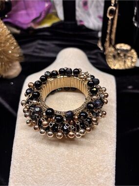 Vintage Dangle Black and Gold Tone CHA CHA Expansion Bracelet 7.5 stretch adjust